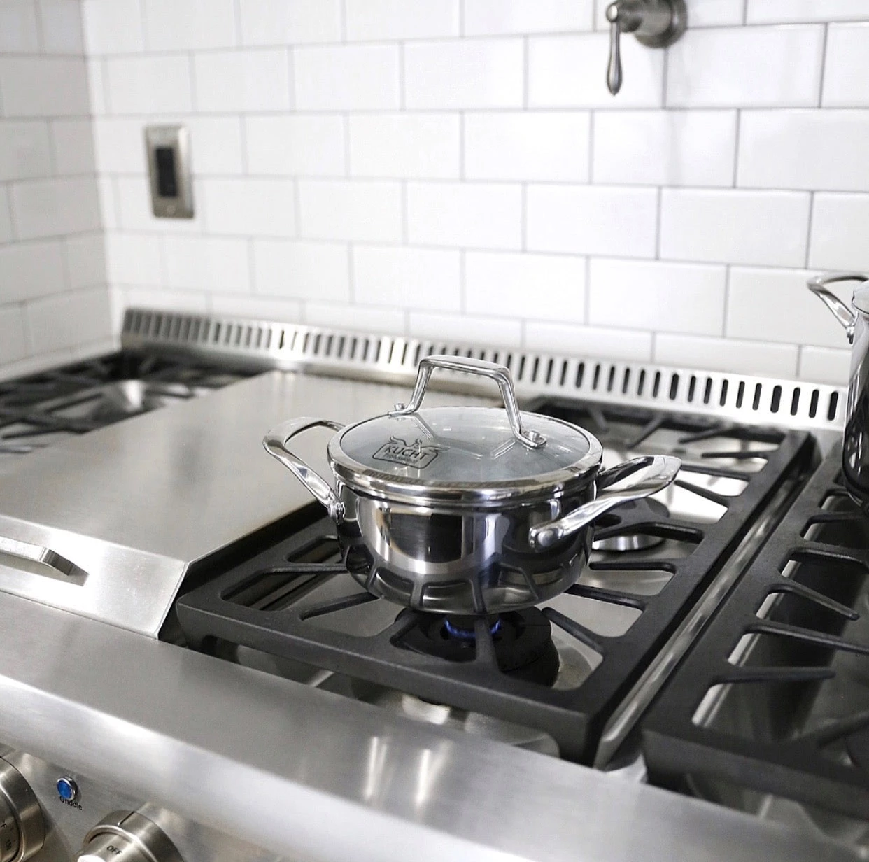 Kucht Professional 10 Piece Stainless Steel Cookware Set (K16020) 14 Kucht Professional 10 Piece Stainless Steel Cookware Set (K16020)