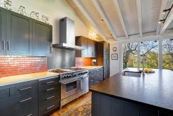 Forté Bellina Wall Mount 600 CFM Range Hood In Stainless Steel