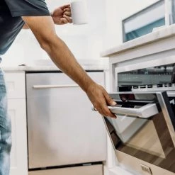 ZLINE Kitchen And Bath ZLINE 24 In. Built-in Convection Microwave Oven In Stainless Steel With Speed And Sensor Cooking (MWO-24)