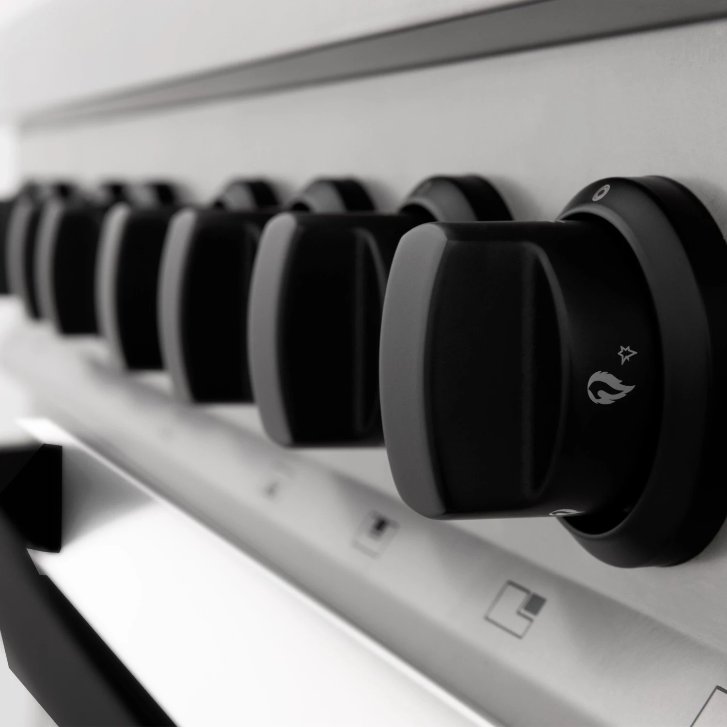 ZLINE Kitchen And Bath ZLINE Autograph Edition 30 In. 4.0 Cu. Ft. Dual Fuel Range With Gas Stove And Electric Oven In Stainless Steel With White Matte Door And Accents (RAZ-WM-30) 22 ZLINE Kitchen And Bath ZLINE Autograph Edition 30 In. 4.0 Cu. Ft. Dual Fuel Range With Gas Stove And Electric Oven In Stainless Steel With White Matte Door And Accents (RAZ-WM-30)