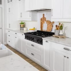 ZLINE Kitchen And Bath ZLINE 36 In. Porcelain Gas Stovetop In Black Stainless With 6 Gas Brass Burners (RTB-BR-36) Shop By Brand