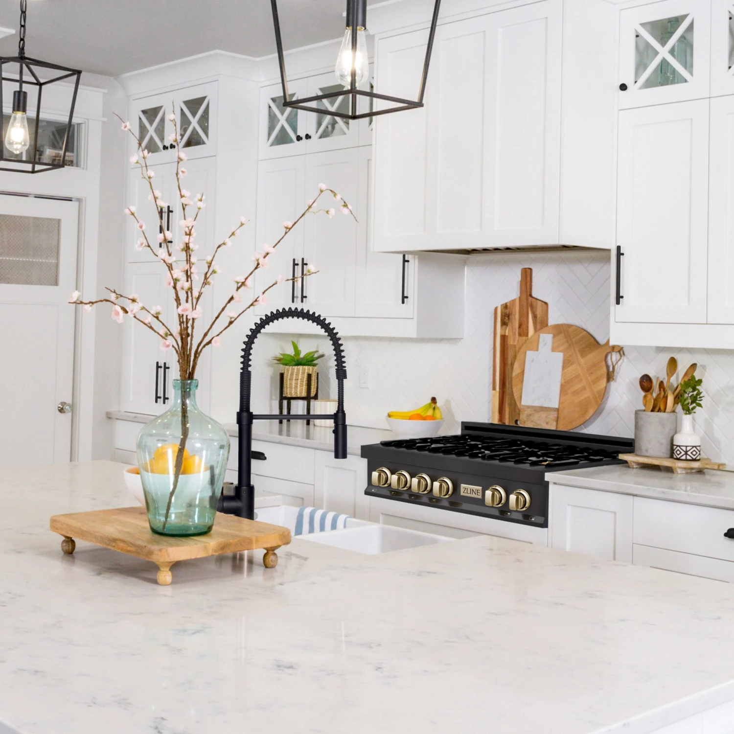 ZLINE Kitchen And Bath ZLINE Autograph Edition 36 In. Porcelain Rangetop With 6 Gas Burners In Black Stainless Steel And Gold Accents (RTBZ-36-G) Shop By Brand 2 ZLINE Kitchen And Bath ZLINE Autograph Edition 36 In. Porcelain Rangetop With 6 Gas Burners In Black Stainless Steel And Gold Accents (RTBZ-36-G) Shop By Brand